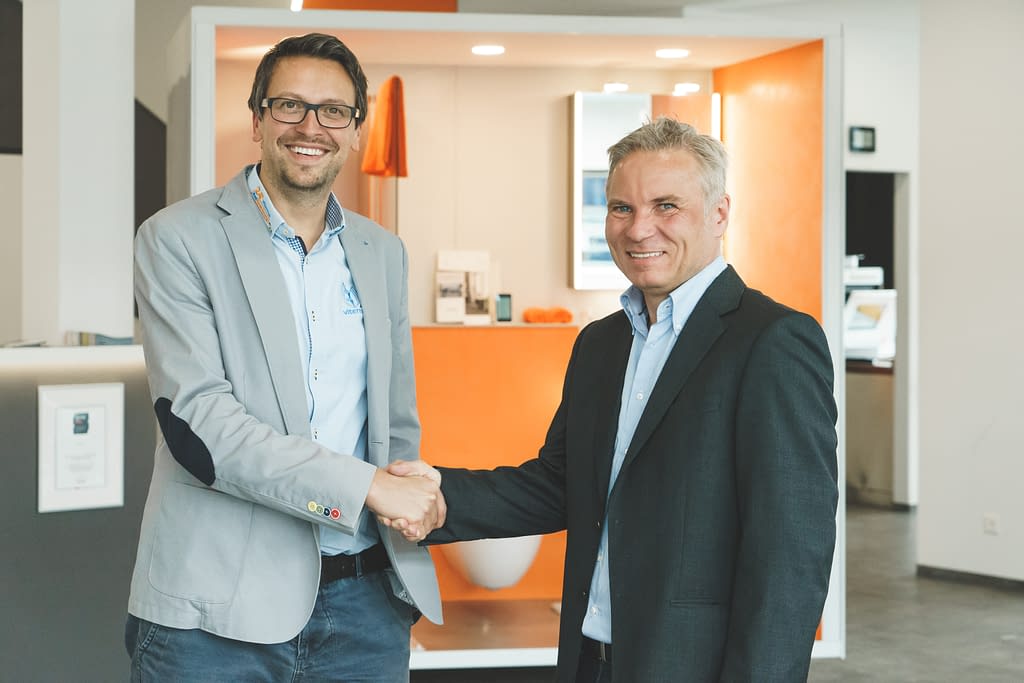Vertragsunterzeichnung Stefan Hahndorf